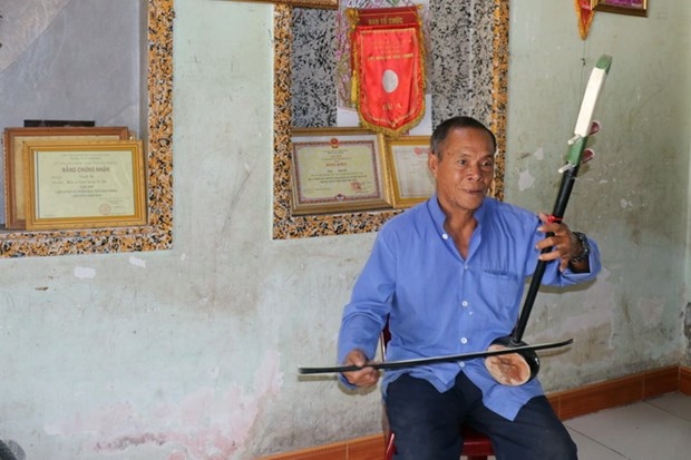 Nghệ nhân ưu tú Danh Bê tâm huyết với công tác bảo tồn văn hóa truyền thống Khmer Nghệ nhân ưu tú Danh Bê tâm huyết với công tác bảo tồn văn hóa truyền thống Khmer