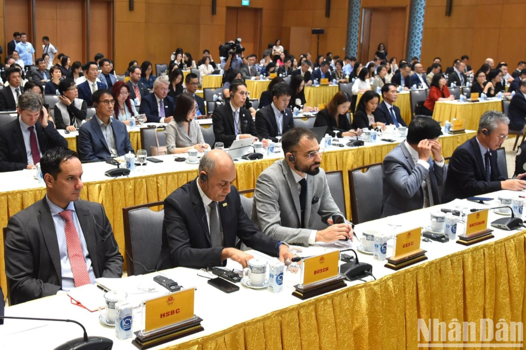 Chính phủ và doanh nghiệp đầu tư nước ngoài đồng hành và phát triển Chính phủ và doanh nghiệp đầu tư nước ngoài đồng hành và phát triển