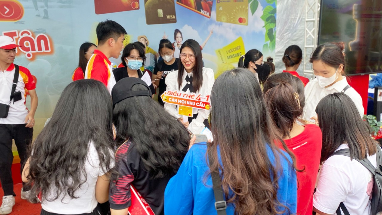 Thẻ tín dụng HDBank thu hút hàng ngàn bạn trẻ tại Sóng Festival 2023 Thẻ tín dụng HDBank thu hút hàng ngàn bạn trẻ tại Sóng Festival 2023