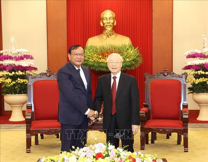 Tổng Bí thư Nguyễn Phú Trọng tiếp Trưởng Ban Đối ngoại Trung ương Đảng Nhân dân Campuchia Tổng Bí thư Nguyễn Phú Trọng tiếp Trưởng Ban Đối ngoại Trung ương Đảng Nhân dân Campuchia
