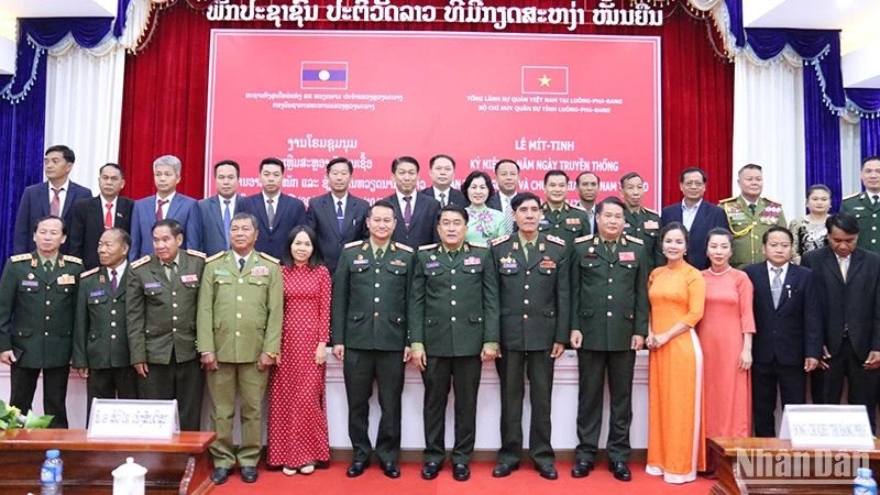 Kỷ niệm 74 năm Ngày truyền thống quân tình nguyện và chuyên gia Việt Nam tại Lào Kỷ niệm 74 năm Ngày truyền thống quân tình nguyện và chuyên gia Việt Nam tại Lào