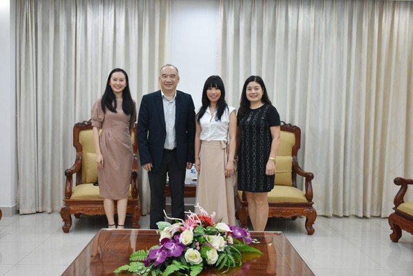Nghị sĩ Pháp Stéphanie Đỗ: Hãnh diện về nguồn gốc Việt Nam của mình Nghị sĩ Pháp Stéphanie Đỗ: Hãnh diện về nguồn gốc Việt Nam của mình
