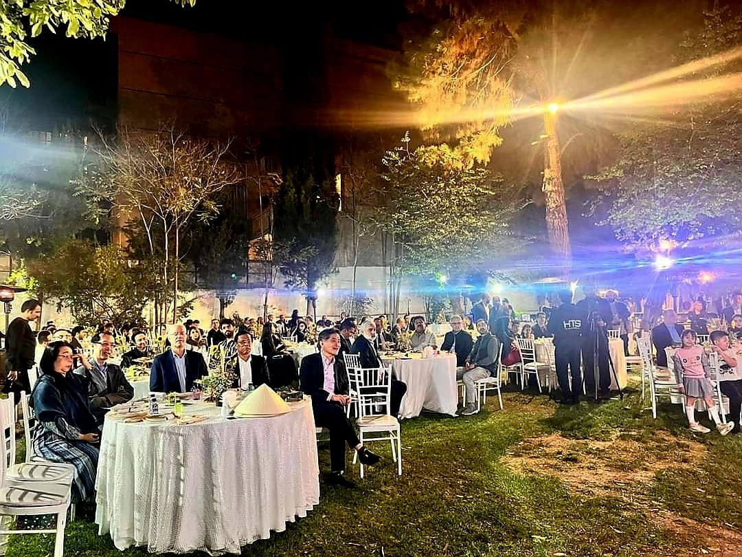 Quảng bá hình ảnh, con người và văn hóa Việt Nam tại Iran Quảng bá hình ảnh, con người và văn hóa Việt Nam tại Iran