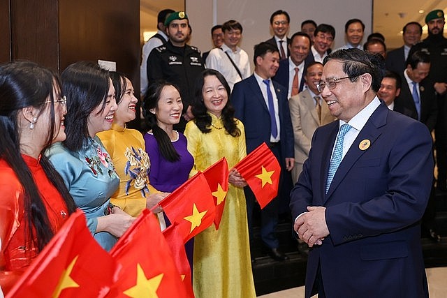 PM Attending ASEAN-GCC Summit Affirms Vietnam's Responsible Contributions PM Attending ASEAN-GCC Summit Affirms Vietnam's Responsible Contributions