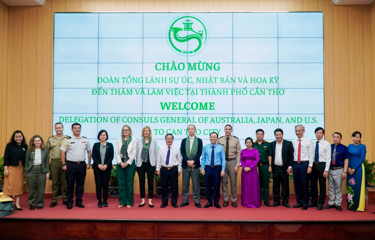 Lãnh đạo TP Cần Thơ tiếp đoàn Tổng Lãnh sự 3 nước Hoa Kỳ, Nhật Bản và Australia Lãnh đạo TP Cần Thơ tiếp đoàn Tổng Lãnh sự 3 nước Hoa Kỳ, Nhật Bản và Australia