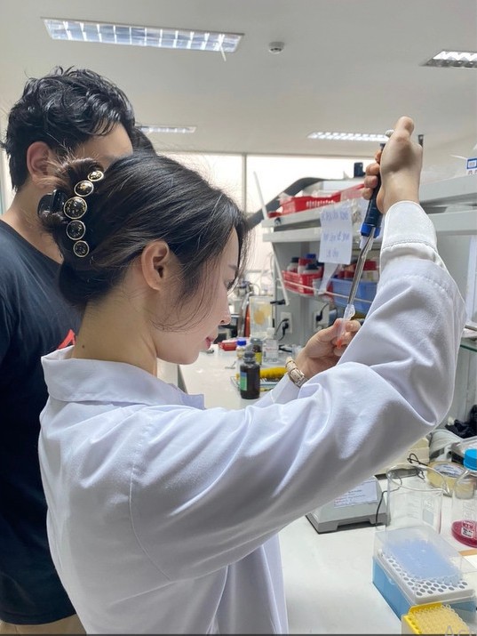 Young Viet Doctor Returns To Homeland to Pursue New Dreams Young Viet Doctor Returns To Homeland to Pursue New Dreams
