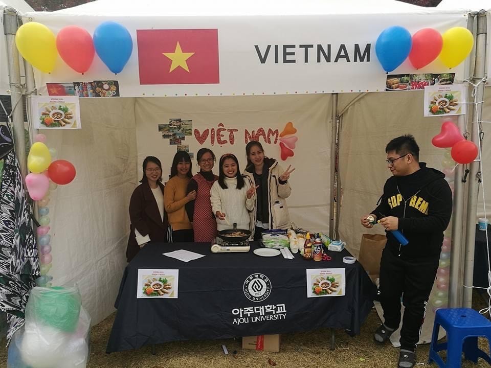 Young Viet Doctor Returns To Homeland to Pursue New Dreams Young Viet Doctor Returns To Homeland to Pursue New Dreams