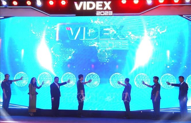 Hợp tác quốc phòng tiếp tục là một trong những trụ cột quan trọng trong quan hệ Việt Nam - Campuchia