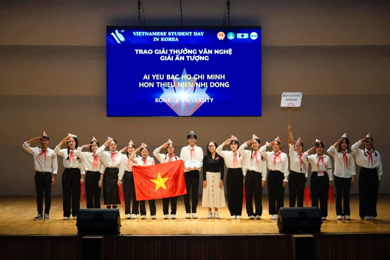 Gần 1000 sinh viên Việt Nam tham gia Ngày hội sinh viên Việt Nam tại Hàn Quốc Gần 1000 sinh viên Việt Nam tham gia Ngày hội sinh viên Việt Nam tại Hàn Quốc