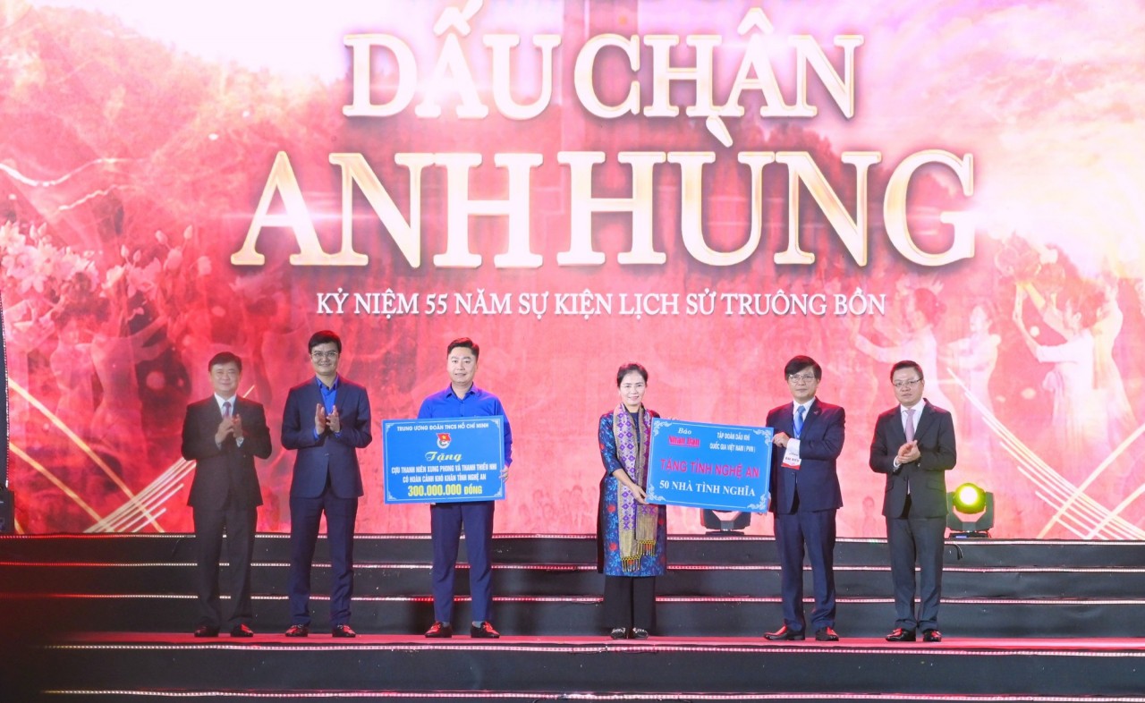 55 chiến thắng Truông Bồn: Tri ân những hy sinh vì độc lập, tự do và hòa bình 55 chiến thắng Truông Bồn: Tri ân những hy sinh vì độc lập, tự do và hòa bình