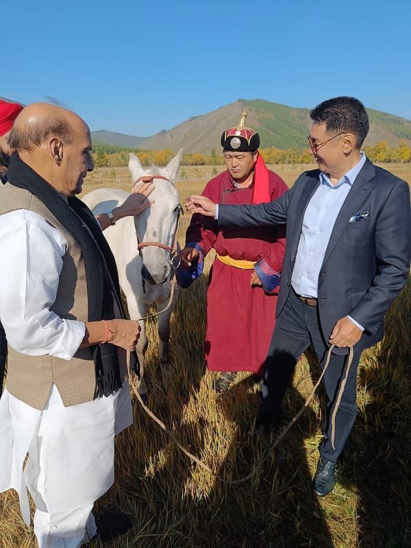 Mongolia Gifted Precious Horses to Vietnam Mongolia Gifts Precious Horses to Vietnam