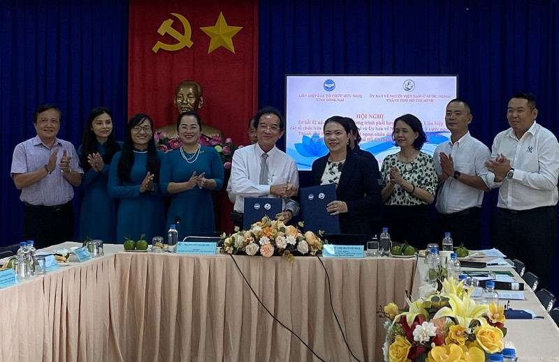 Kiều bào được thông tin kịp thời về chính sách thu hút đầu tư của Đồng Nai Kiều bào được thông tin kịp thời về chính sách thu hút đầu tư của Đồng Nai