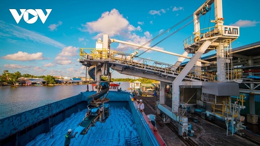 Vietnam has maintained a positive trade balance over the past 10 months, hitting US$24.6 billion, the highest in five years. Vietnam has maintained a positive trade balance over the past 10 months, hitting US$24.6 billion, the highest in five years.