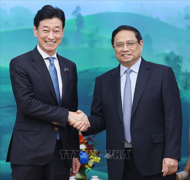 Thủ tướng Phạm Minh Chính tiếp Bộ trưởng Bộ Kinh tế, Thương mại và Công nghiệp Nhật Bản Thủ tướng Phạm Minh Chính tiếp Bộ trưởng Bộ Kinh tế, Thương mại và Công nghiệp Nhật Bản