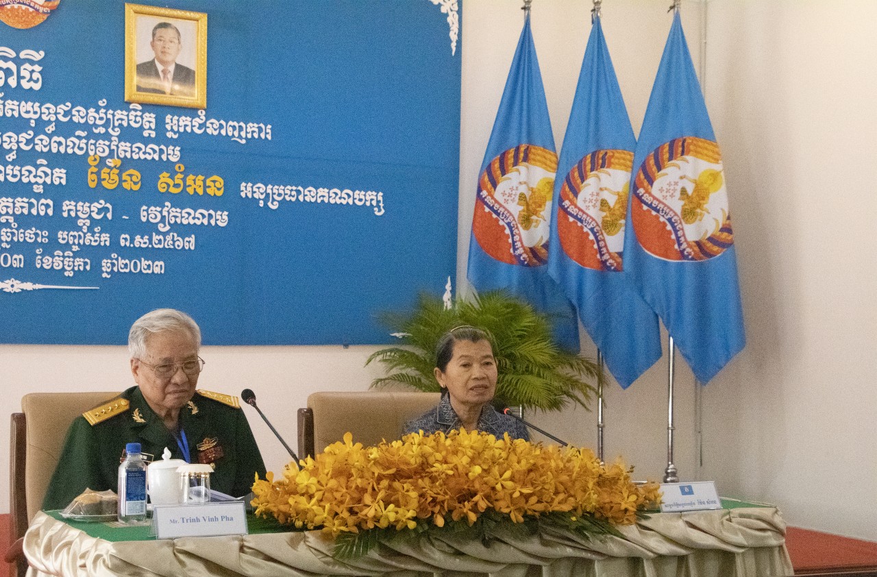 Mãi mãi sắt son tình hữu nghị Việt Nam-Campuchia Mãi mãi sắt son tình hữu nghị Việt Nam-Campuchia