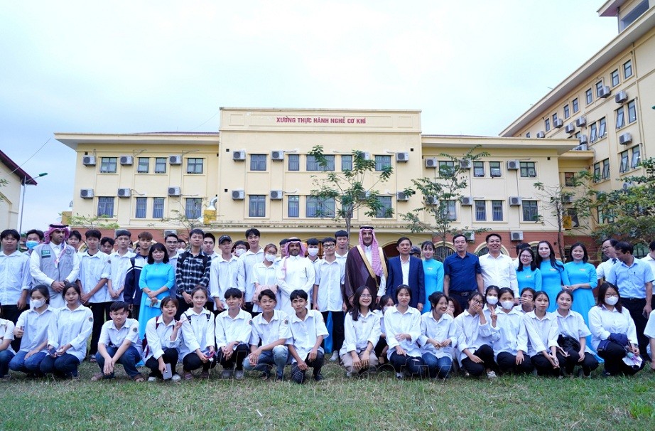 Saudi Fund for Development Invests Over USD 165 Million in Vietnam Saudi Fund for Development Invests Over USD 165 Million in Vietnam