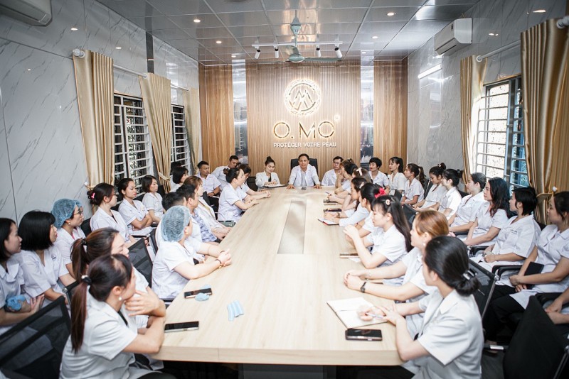 Một buổi tọa đàm trao đổi kiến thức da liễu thẩm mỹ