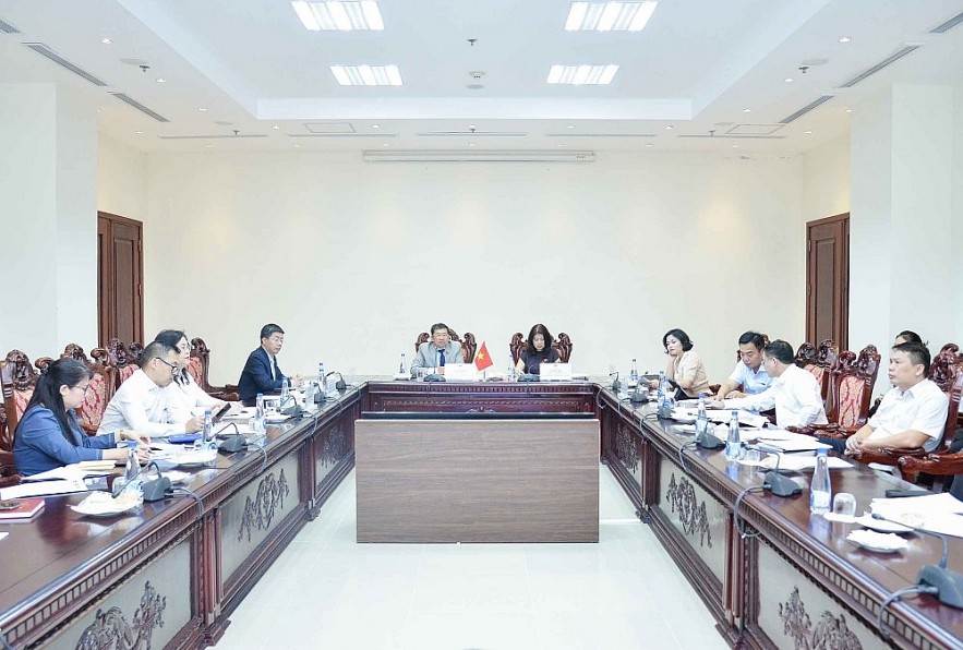 At the meeting (Photo:daibieunhandan.vn) At the meeting (Photo:daibieunhandan.vn)