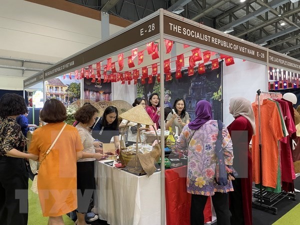 Vietnamese Cuisine Attractive at WIC Charity Fair in Indonesia Vietnamese Cuisine Attractive at WIC Charity Fair in Indonesia