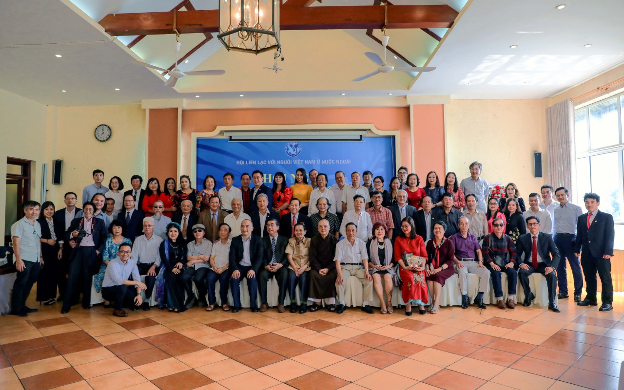7 nhiệm vụ trọng tâm của Hội liên lạc với người Việt Nam ở nước ngoài năm 2024 7 nhiệm vụ trọng tâm của Hội liên lạc với người Việt Nam ở nước ngoài năm 2024