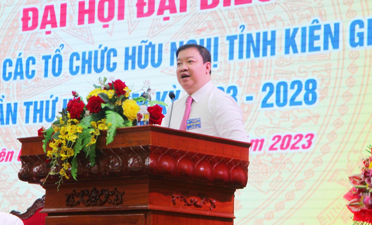 Ông Trần Chí Dũng tái đắc cử Chủ tịch Liên hiệp các tổ chức hữu nghị Kiên Giang Ông Trần Chí Dũng tái đắc cử Chủ tịch Liên hiệp các tổ chức hữu nghị Kiên Giang