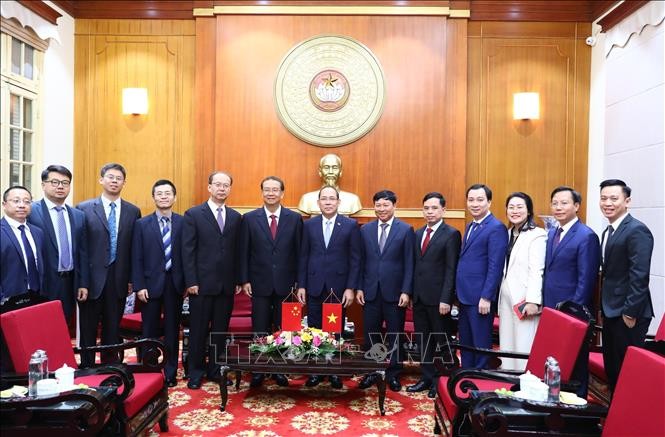 Cụ thể hóa hoạt động giao lưu nhân dân biên giới Việt Nam - Trung Quốc Cụ thể hóa hoạt động giao lưu nhân dân biên giới Việt Nam - Trung Quốc