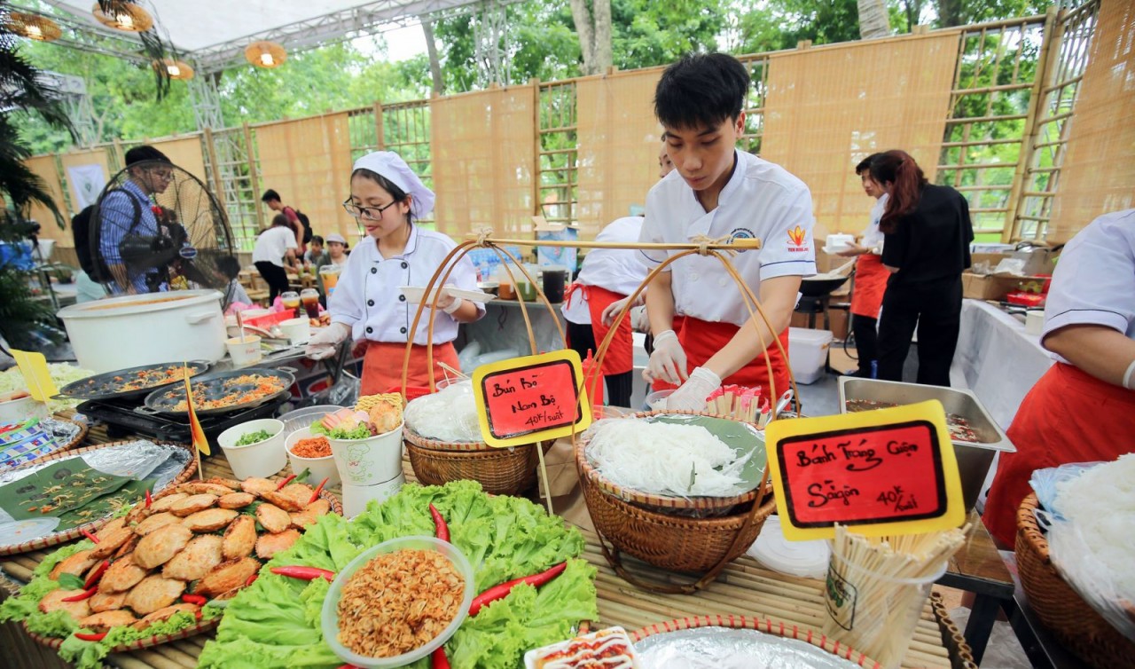 Lễ hội ẩm thực và du lịch làng nghề Hà Nội 2022 Lễ hội ẩm thực và du lịch làng nghề Hà Nội 2022