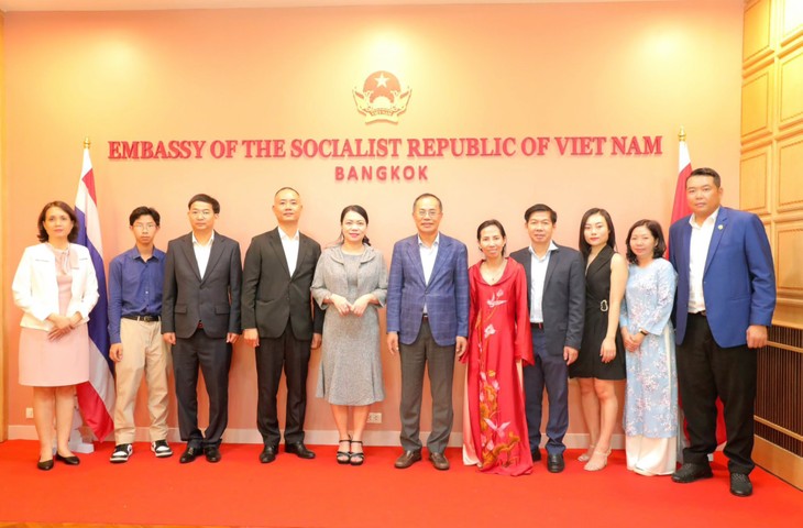 TP.HCM mong muốn kiều bào Thái Lan vận động nguồn lực, phát triển kinh tế của thành phố Thành phố Hồ Chí Minh mong muốn kiều bào Thái Lan phát triển các kênh phân phối hàng hóa của Thành phố ở nước sở tại - ảnh 1