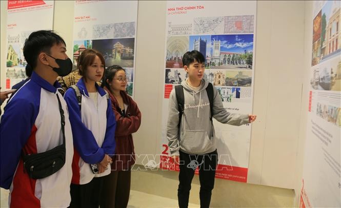 'Hai Phong - French Heritage' Exhibition Launched 'Hai Phong - French Heritage' Exhibition Launched