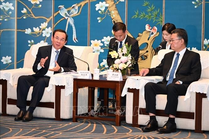 Đoàn đại biểu cấp cao TP Hồ Chí Minh thăm và làm việc tại tỉnh Quảng Đông (Trung Quốc) Đoàn đại biểu cấp cao TP Hồ Chí Minh thăm và làm việc tại tỉnh Quảng Đông (Trung Quốc)