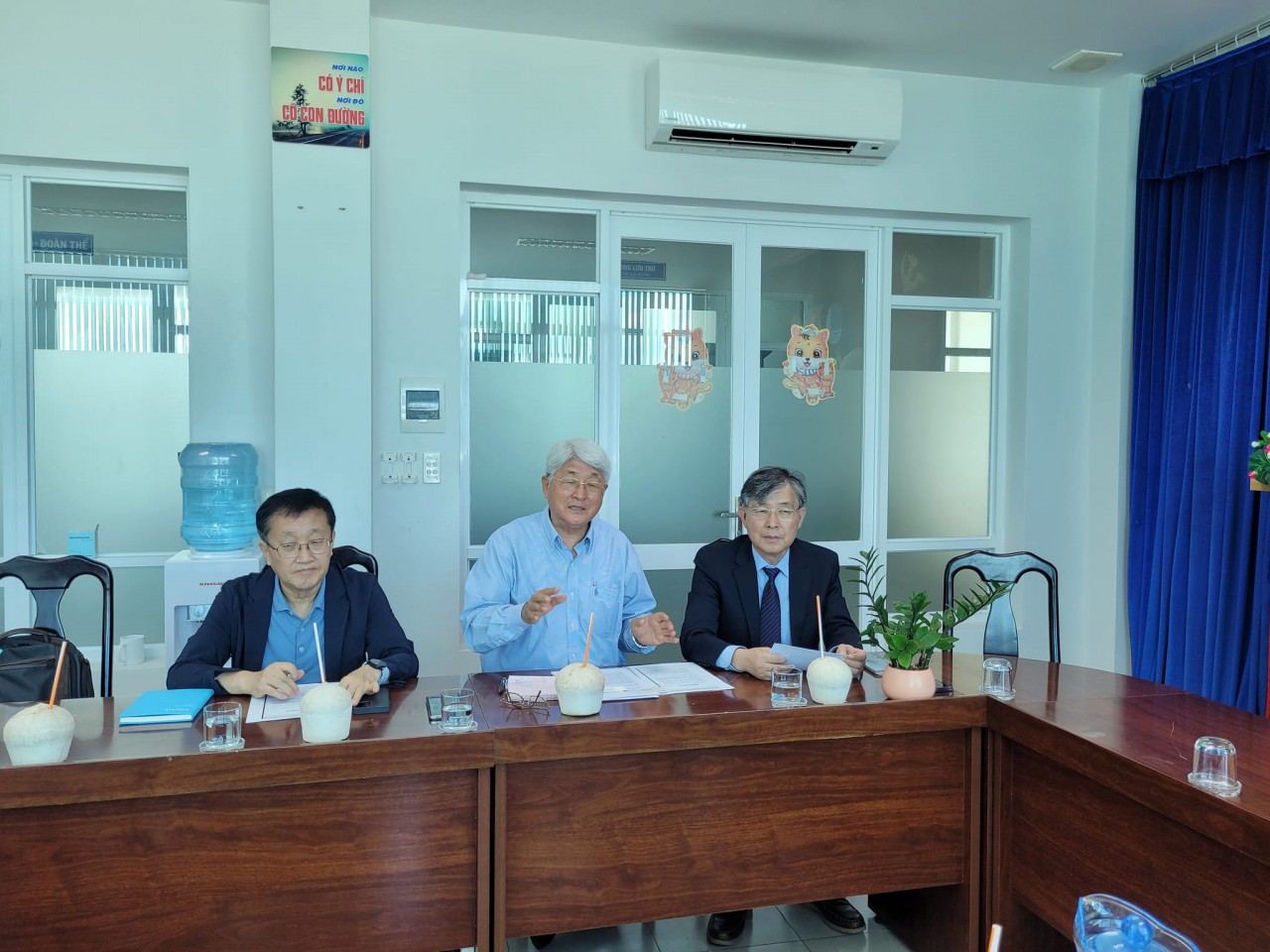 Global Vision Hàn Quốc đưa sách đến với học sinh Bến Tre
