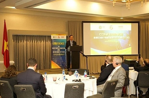 Chairman of the HCM City People’s Committee Phan Van Mai speaks at an investment promotion conference in San Francisco on November 16. (Photo: Government Portal) Chairman of the HCM City People’s Committee Phan Van Mai speaks at an investment promotion conference in San Francisco on November 16. (Photo: Government Portal)
