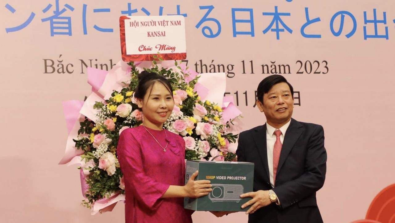 Hội Hữu nghị Việt Nam - Nhật Bản tỉnh Bắc Ninh hợp tác với Hiệp hội người Việt Nam vùng Kansai (Nhật Bản) Hội Hữu nghị Việt Nam - Nhật Bản tỉnh Bắc Ninh hợp tác với Hiệp hội người Việt Nam vùng Kansai (Nhật Bản)