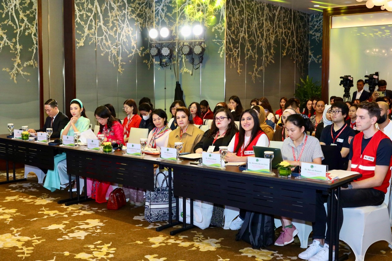 Diễn đàn thanh niên Chữ thập đỏ và Trăng lưỡi liềm đỏ khu vực Châu Á - Thái Bình Dương năm 2023. (Ảnh: Đinh Hòa) Diễn đàn thanh niên Chữ thập đỏ và Trăng lưỡi liềm đỏ khu vực Châu Á - Thái Bình Dương năm 2023. (Ảnh: Đinh Hòa)