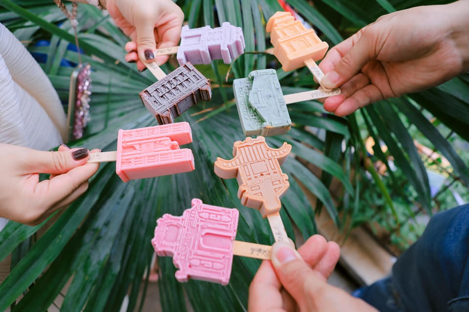 Scenic Spots in Ice Cream Attract Tourists Scenic Spots in Ice Cream Attract Tourists