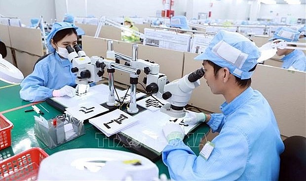 Electronic accessories production at YPE Vietnam company in Binh Xuyen 2 Industrial Park in Vinh Phuc province (Photo: VNA) Electronic accessories production at YPE Vietnam company in Binh Xuyen 2 Industrial Park in Vinh Phuc province (Photo: VNA)