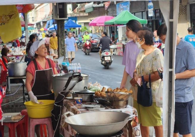 What to Eat at The First Vietnamese Street in Thailand? What to Eat at The First Vietnamese Street in Thailand?