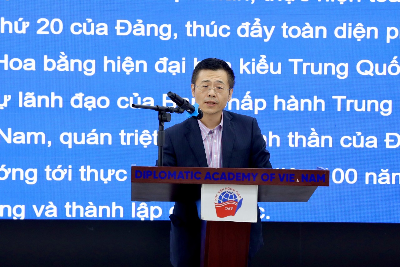 ông Mậu Vệ Thành, Tham tán Công sứ Đại sứ quán CHND Trung Hoa tại nước CHXHCN Việt Nam. (Ảnh: Đình Hoà) ông Mậu Vệ Thành, Tham tán Công sứ Đại sứ quán CHND Trung Hoa tại nước CHXHCN Việt Nam. (Ảnh: Đình Hoà)