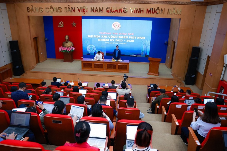 13th Vietnam Trade Union Congress Discusses Three Breakthroughs 13th Vietnam Trade Union Congress Discusses Three Breakthroughs