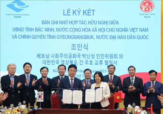ký kết biên bản ghi nhớ hợp tác hữu nghị giữa ký kết biên bản ghi nhớ hợp tác hữu nghị giữa