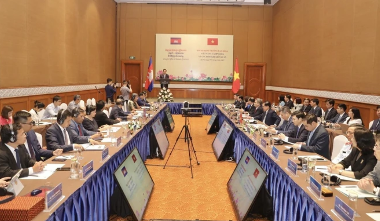 Dấu mốc mới trong quan hệ đoàn kết, láng giềng hữu nghị Việt Nam-Campuchia Dấu mốc mới trong quan hệ đoàn kết, láng giềng hữu nghị Việt Nam-Campuchia