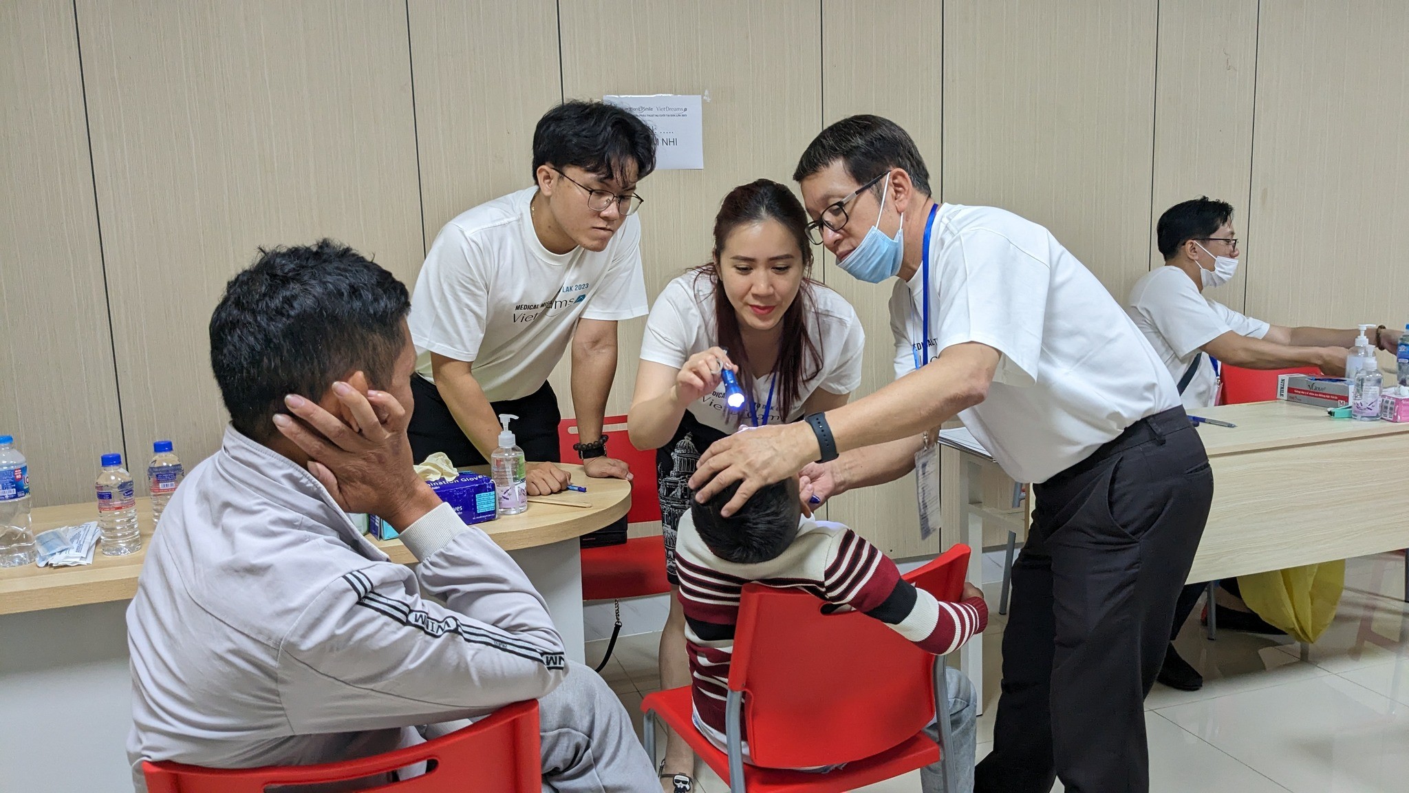Những người bạn Hoa Kỳ đồng hành với Việt Nam Những người bạn Hoa Kỳ đồng hành với Việt Nam