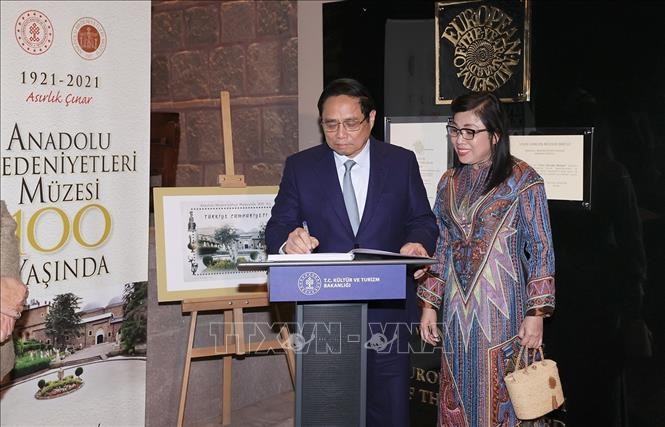 Thủ tướng Phạm Minh Chính thăm Tập đoàn Hàng không Vũ trụ và thăm Bảo tàng Anatolia, Thổ Nhĩ Kỳ
