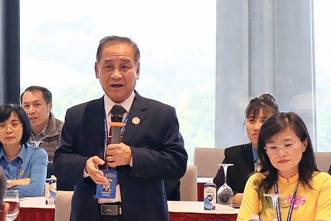 Ông Phạm Minh Thành, Giám đốc Bảo hiểm xã hội Đồng Nai, đại biểu LĐLĐ tỉnh Đồng Nai, phát biểu. Ông Phạm Minh Thành, Giám đốc Bảo hiểm xã hội Đồng Nai, đại biểu LĐLĐ tỉnh Đồng Nai, phát biểu.