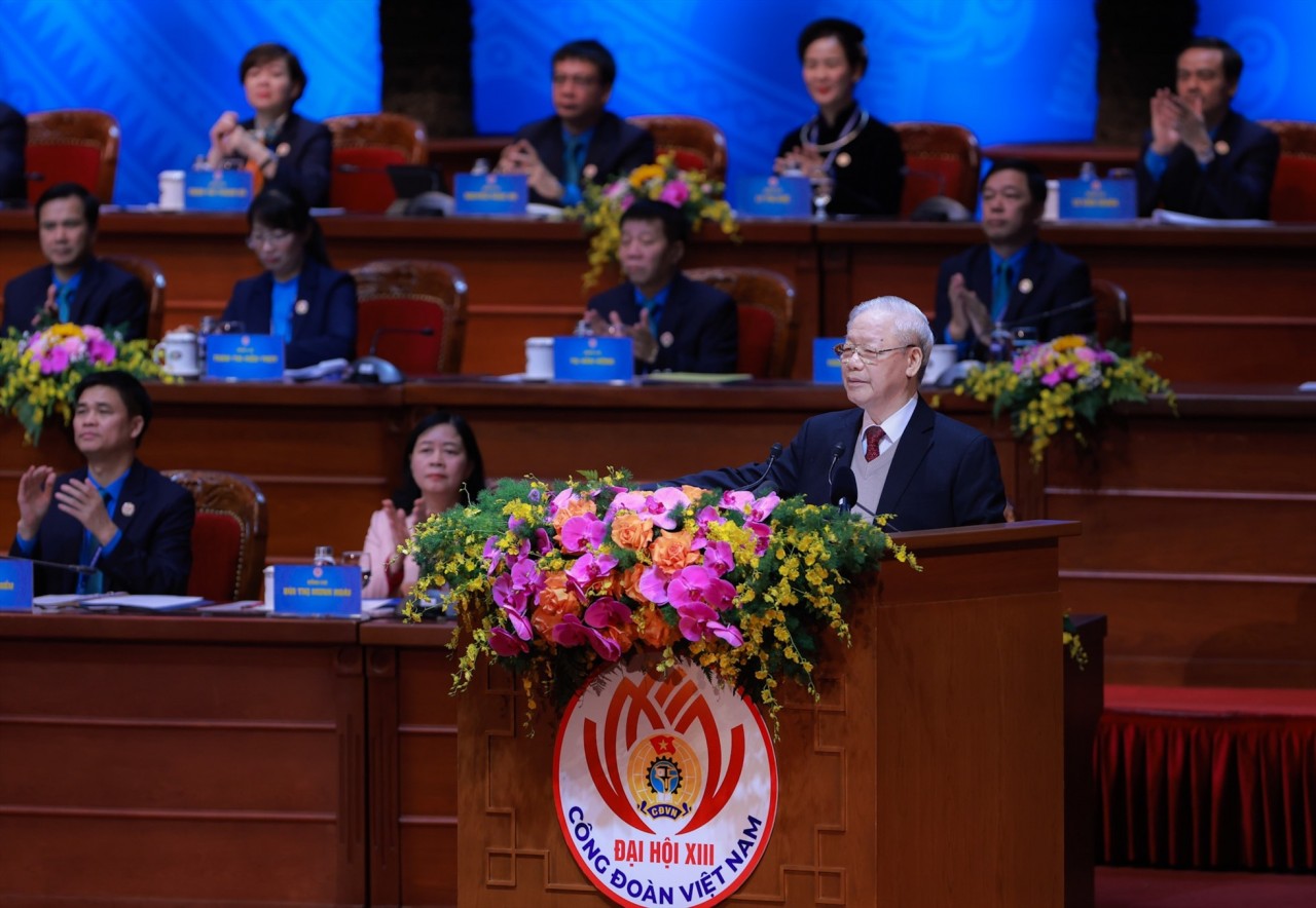 Phiên họp trọng thể của Đại hội. Phiên họp trọng thể của Đại hội.