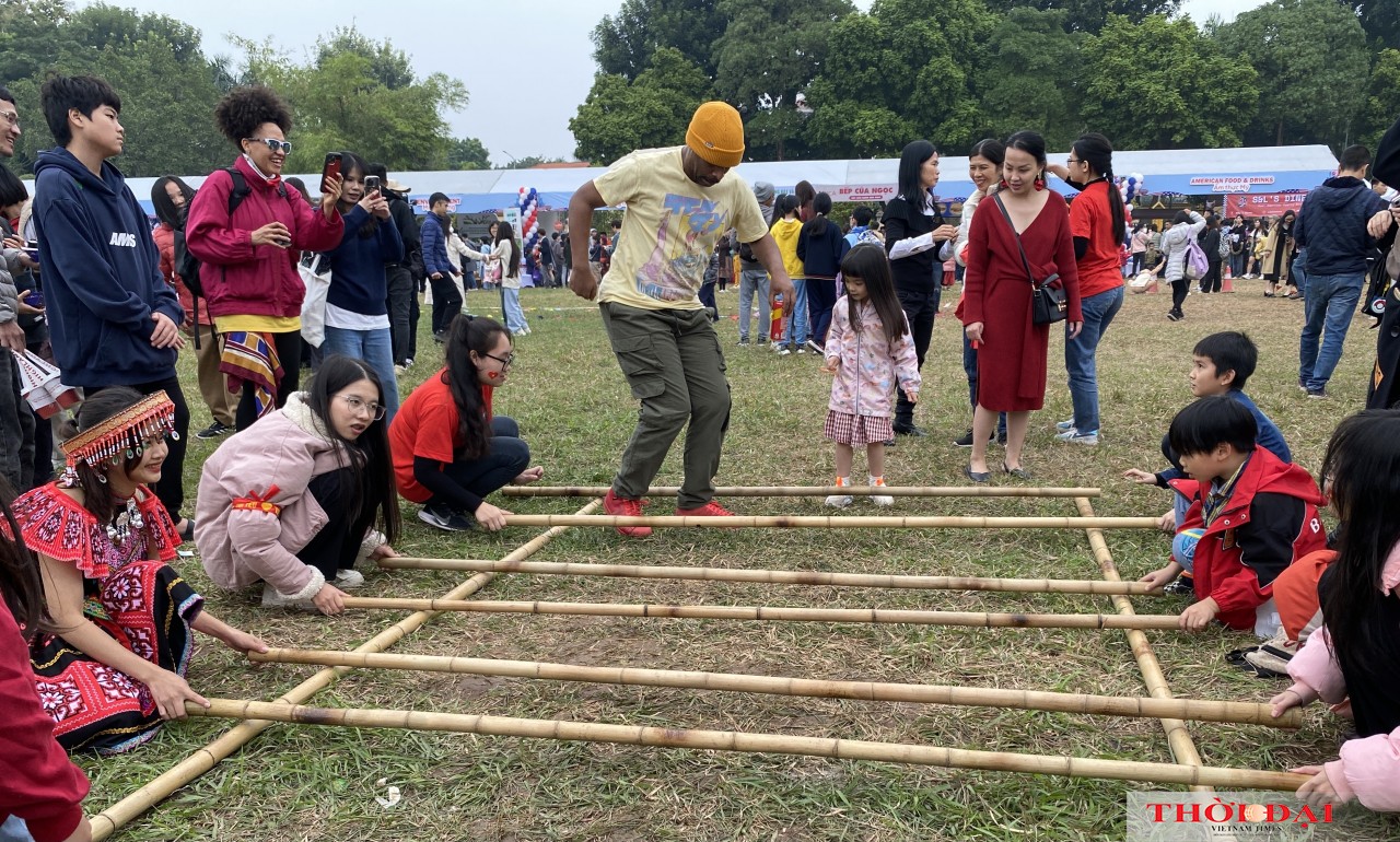 Phong phú các hoạt động Giao lưu hữu nghị Việt Nam - Hoa Kỳ Việt Nam - Hoa Kỳ giao lưu hữu nghị vì hòa bình, hợp tác và phát triển bền vững