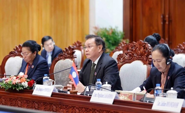 Quốc hội Việt Nam-Lào cần xây dựng thể chế, pháp luật để cùng nhau tạo đột phá Quốc hội Việt Nam-Lào cần xây dựng thể chế, pháp luật để cùng nhau tạo đột phá