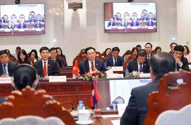 Quốc hội Việt Nam-Lào cần xây dựng thể chế, pháp luật để cùng nhau tạo đột phá Quốc hội Việt Nam-Lào cần xây dựng thể chế, pháp luật để cùng nhau tạo đột phá