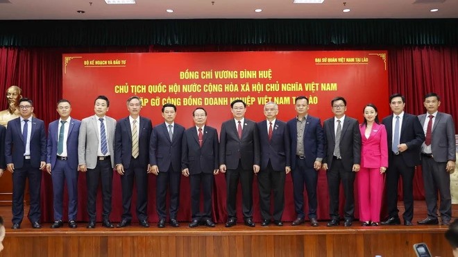 "Việt Nam-Lào cần tạo đột phá trong hợp tác kinh tế, thương mại, đầu tư"