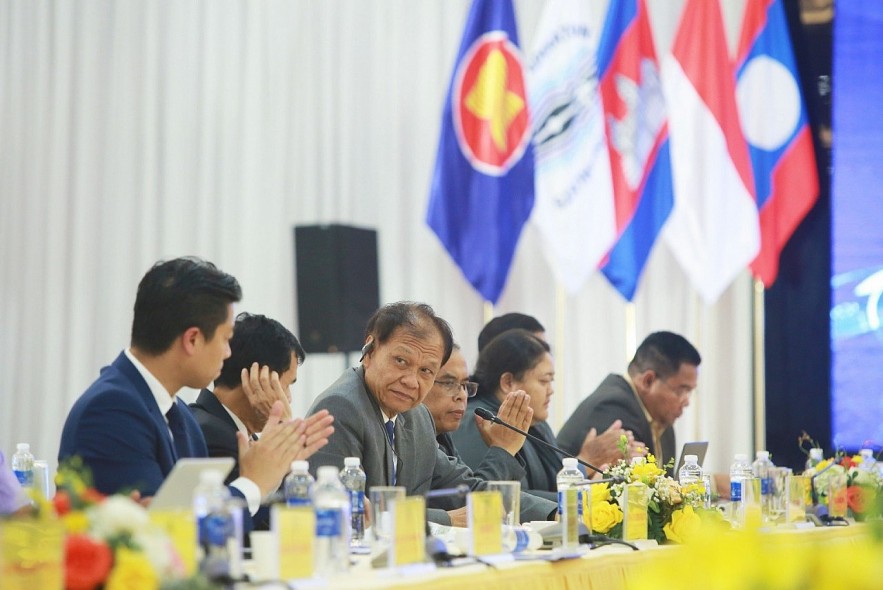 ASEAN Journalists Discussed Experience to Manage Digital Newsrooms ASEAN Journalists Discussed Experience to Manage Digital Newsrooms